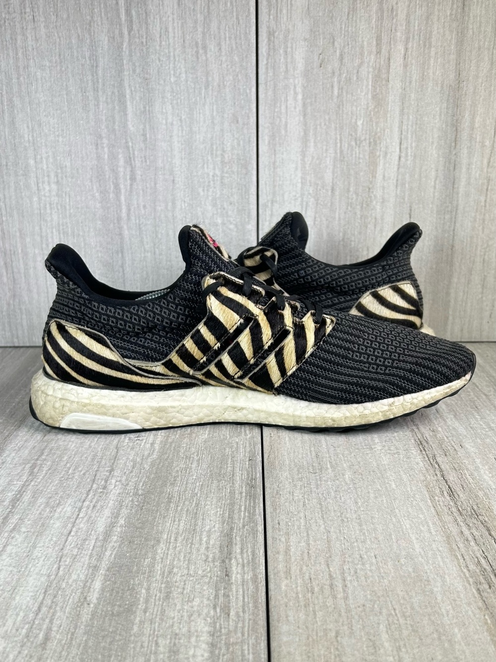 Adidas UltraBoost DNA Black Zebra Athletic Sneaker Running Shoe Mens Size 12.5 - Picture 4 of 12